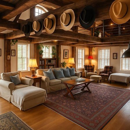 Magical Post And Beam Loft Downtown Newport! Hotel Eksteriør billede