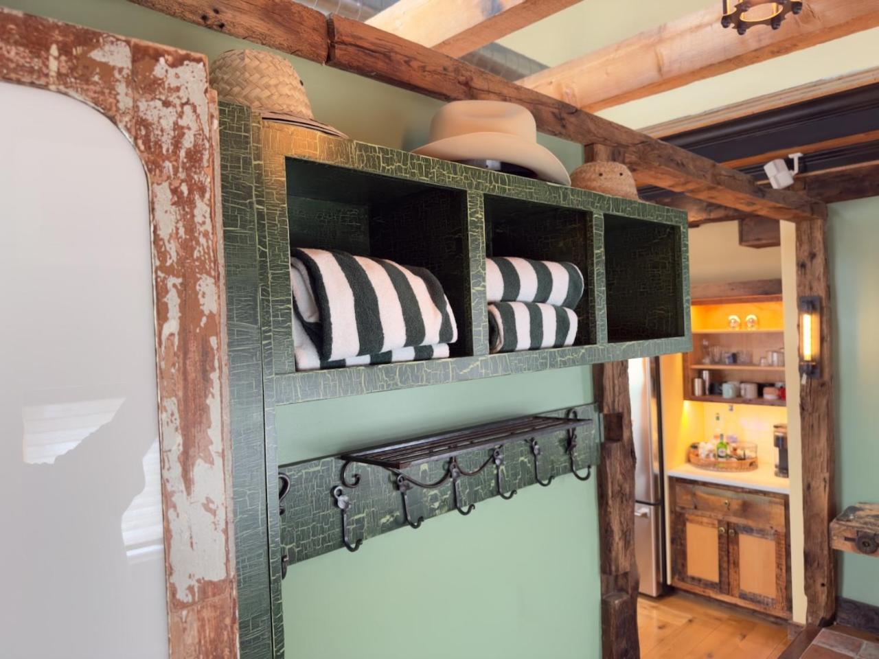 Magical Post And Beam Loft Downtown Newport! Hotel Eksteriør billede