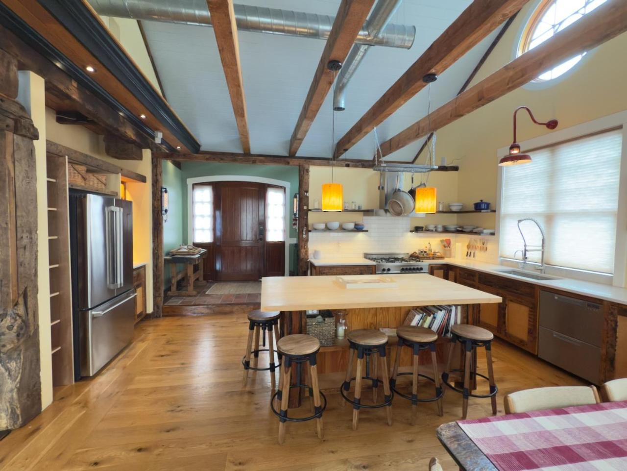 Magical Post And Beam Loft Downtown Newport! Hotel Eksteriør billede