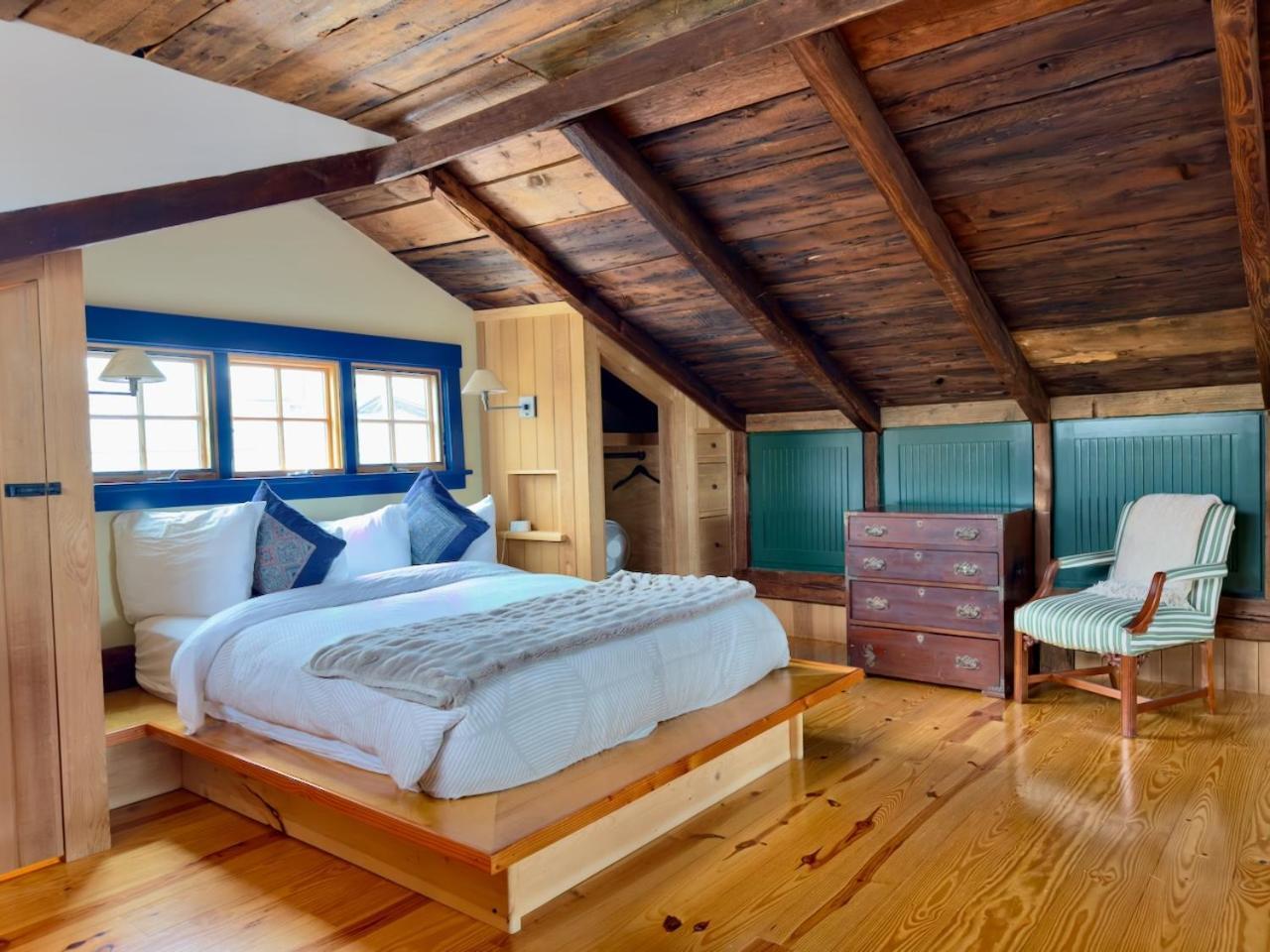 Magical Post And Beam Loft Downtown Newport! Hotel Eksteriør billede